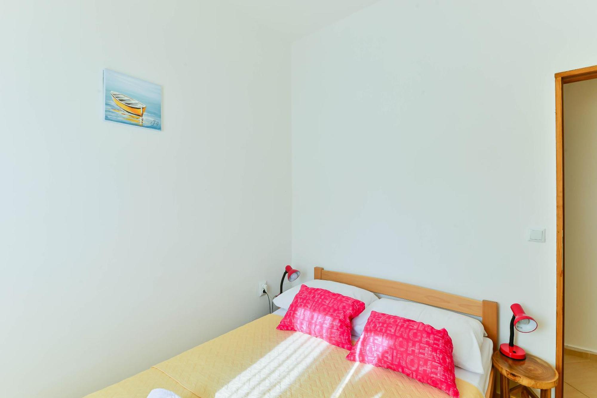 Apartments Lavanda Турань Екстер'єр фото