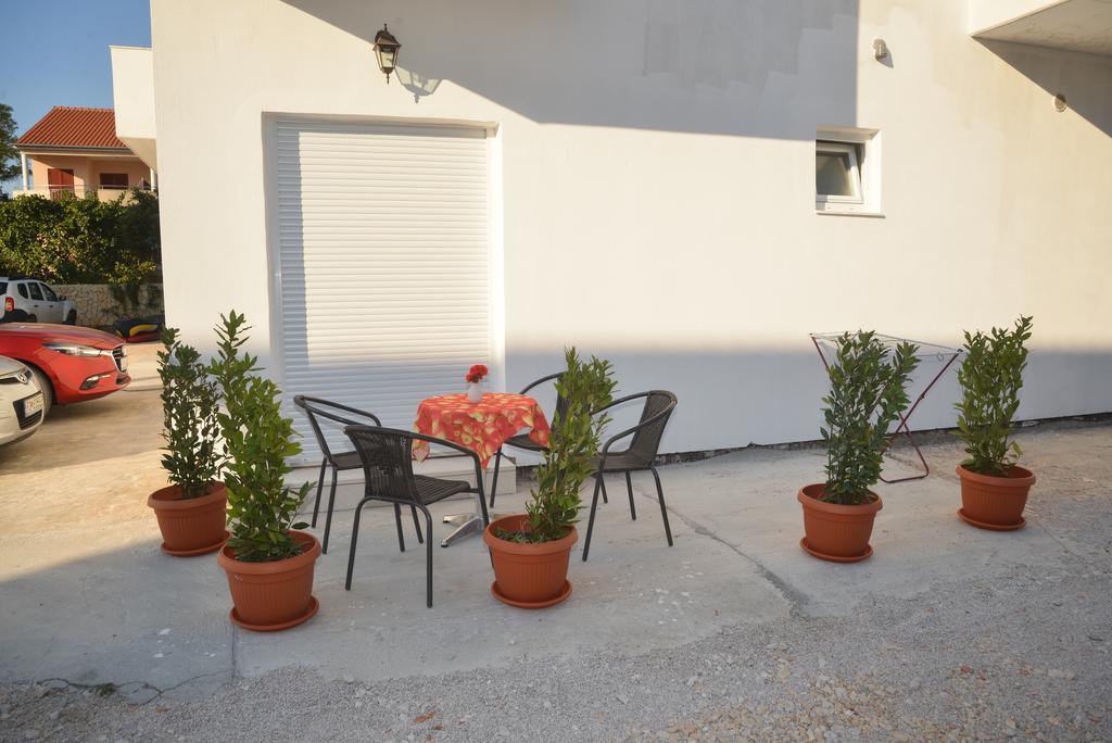 Apartments Lavanda Турань Екстер'єр фото