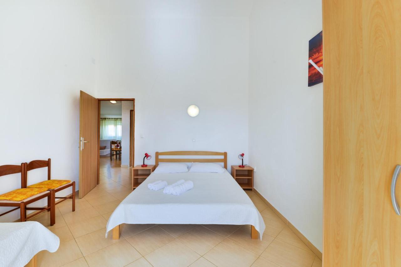 Apartments Lavanda Турань Екстер'єр фото