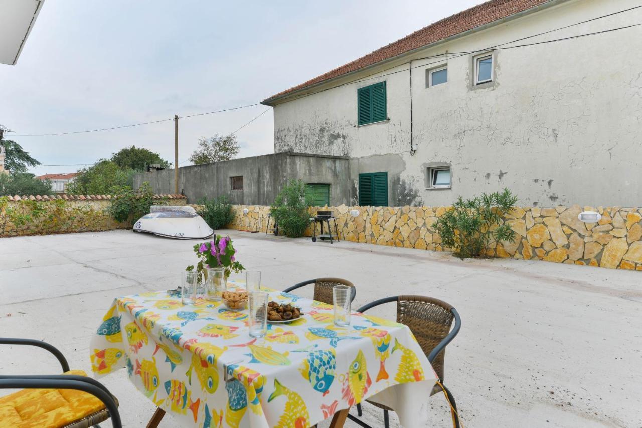 Apartments Lavanda Турань Екстер'єр фото